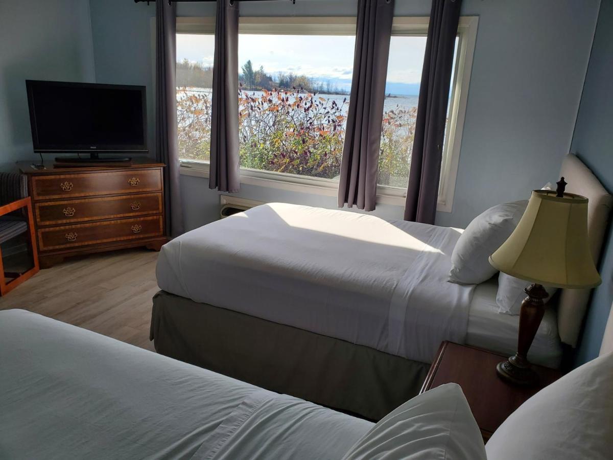 Carolyn Beach Inn Thessalon Экстерьер фото