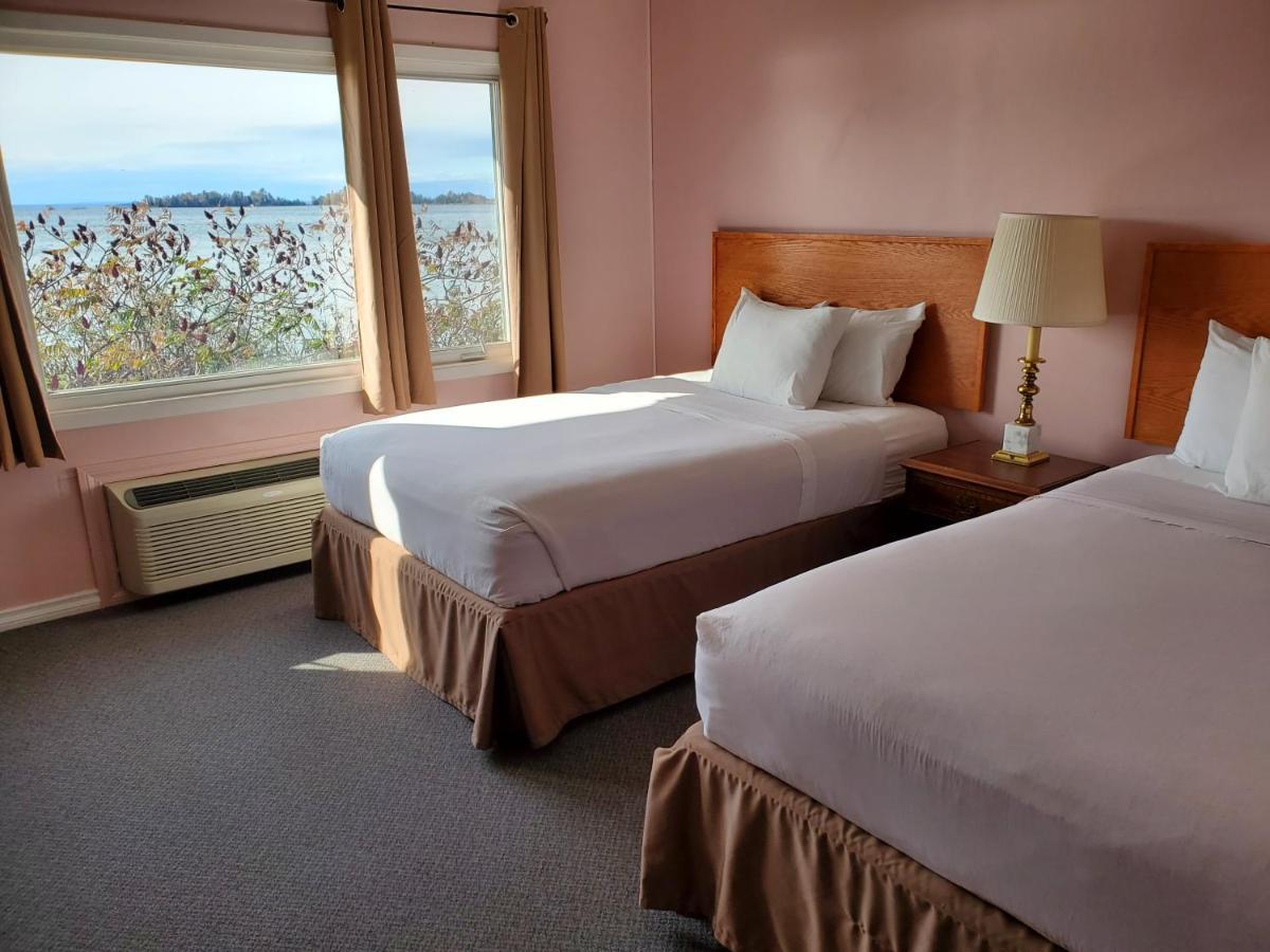 Carolyn Beach Inn Thessalon Экстерьер фото